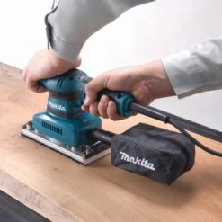 Levigatrice Makita BO3711 190W 7 Levigatrice Makita BO3711 190W -Strumenti Per La Casa BO37111