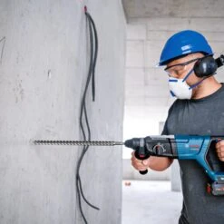 Martello Perforatore Bosch GBH 18V-28 D 9 Martello Perforatore Bosch GBH 18V-28 D -Strumenti Per La Casa BOSCH 4 4ac900fb aa0a 49c7 a62d 8f6349fe22a8