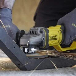 Smerigliatrice Angolare Stanley SFMCG400M2K -Strumenti Per La Casa DEWALT 2 341f13a4 d2e1 41fb 9d92 241bfab6d404
