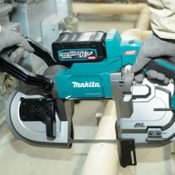 Sega Nastro Makita PB002GM201 40V 4Ah -Strumenti Per La Casa MAKITA 5 3352fe9c 9e07 49e0 83dc f563c46e6ce4